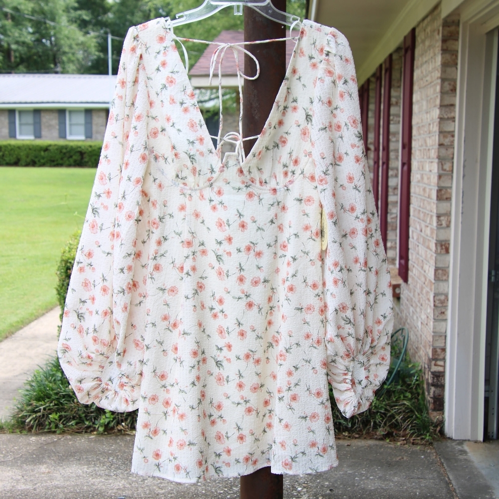 NWT Kiss The Sky Puffy Long Sleeve Mini Dress